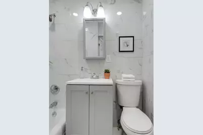 296 Ege Ave, Jersey City, NJ 07304 - Photo 4
