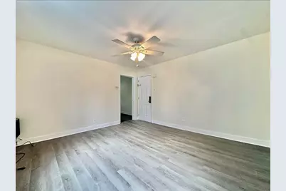 60 Hopkins Ave #2, Jersey City, NJ 07306 - Photo 4