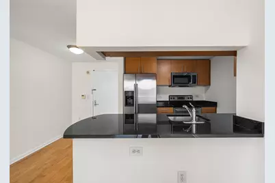 102 Christopher Columbus Dr #202, Jersey City, NJ 07302 - Photo 6
