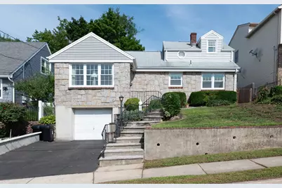 722 7th St, Carlstadt, NJ 07072 - Photo 1