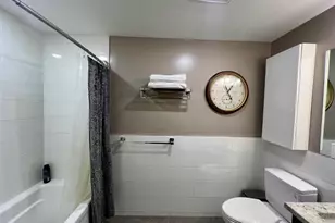 251 Newark Ave, Jersey City, NJ 07302 - Photo 14