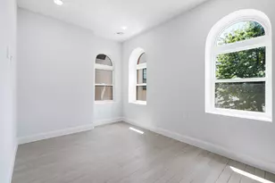 133 Clifton Pl, Jersey City, NJ 07304 - Photo 10