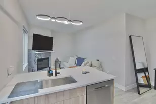 212 70th St, Guttenberg, NJ 07093 - Photo 6