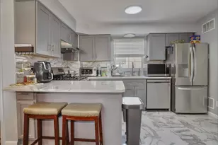 87 Wallis Ave, Jersey City, NJ 07306 - Photo 8