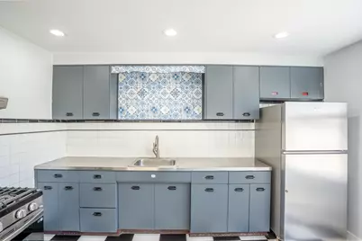24 Edwards Ct #1, Bayonne, NJ 07002 - Photo 2