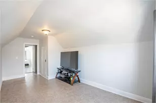 24 Edwards Ct, Bayonne, NJ 07002 - Photo 22