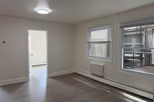 423 Avenue C, Bayonne, NJ 07002 - Photo 4