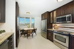 100 Manhattan Ave, Union City, NJ 07087 - Photo 4