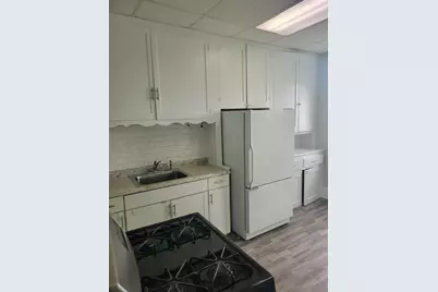 801 Kennedy Blvd, Bayonne, NJ 07002 - Photo 18