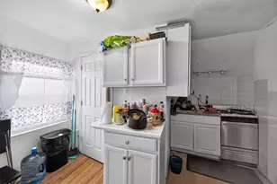 128 Ackerman Ave, Clifton, NJ 07011 - Photo 4