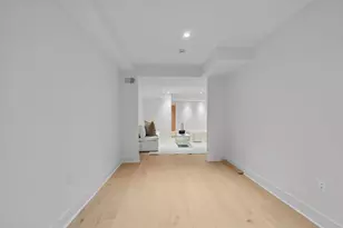 225 Montgomery St, Jersey City, NJ 07302 - Photo 32