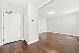 102 5 Congress St, Jersey City, NJ 07307 - Photo 2