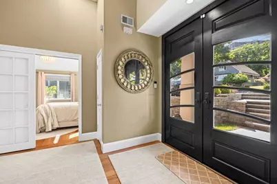31 Colony Rd, Edgewater, NJ 07020 - Photo 16
