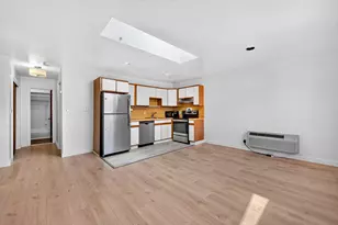 137 71st St, Guttenberg, NJ 07093 - Photo 6