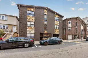 137 71st St, Guttenberg, NJ 07093 - Photo 16