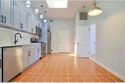 118 Leonard St #4, Jersey City, NJ 07307 - Photo 4