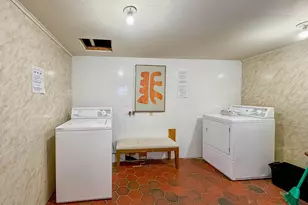 118 Leonard St, Jersey City, NJ 07307 - Photo 26