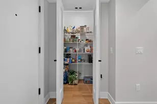 366 6th St, Jersey City, NJ 07302 - Photo 12