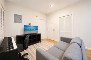 182A Christopher Columbus Dr, Jersey City, NJ 07302 - Photo 6