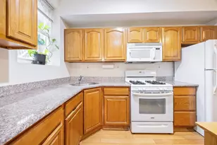182A Christopher Columbus Dr, Jersey City, NJ 07302 - Photo 2