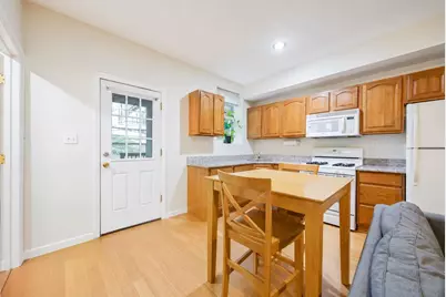 182A Christopher Columbus Dr #1, Jersey City, NJ 07302 - Photo 4