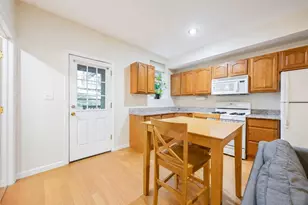 182A Christopher Columbus Dr, Jersey City, NJ 07302 - Photo 4