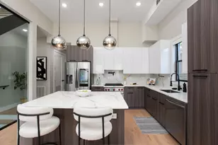 139 New York Ave, Jersey City, NJ 07307 - Photo 4