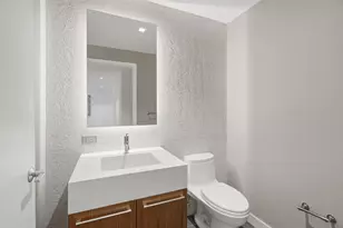 75 Park Ln S, Jersey City, NJ 07310 - Photo 24