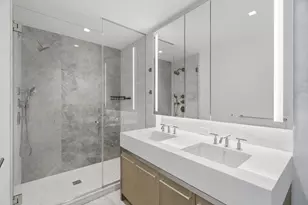 75 Park Ln S, Jersey City, NJ 07310 - Photo 20