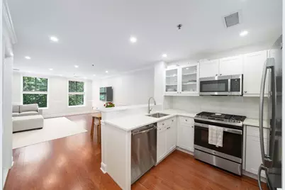 812 Grand St #314, Hoboken, NJ 07030 - Photo 4