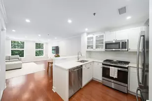 812 Grand St, Hoboken, NJ 07030 - Photo 4