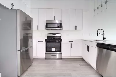 425 Avenue C #404, Bayonne, NJ 07002 - Photo 6