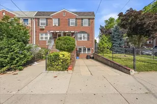 631 Avenue A, Bayonne, NJ 07002 - Photo 1