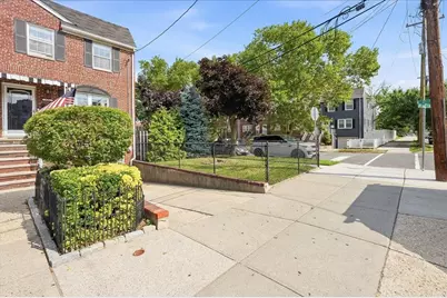 631 Avenue A, Bayonne, NJ 07002 - Photo 4