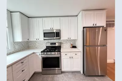195 Hutton St #2, Jersey City, NJ 07307 - Photo 2