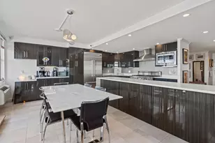 7004 Blvd E, Guttenberg, NJ 07093 - Photo 12