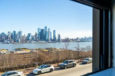 883 Blvd East #2G, Weehawken, NJ 07086 - Photo 4