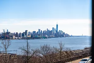 883 Blvd E, Weehawken, NJ 07086 - Photo 14