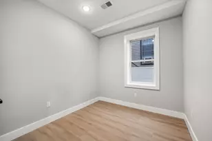 30 Cambridge Ave, Jersey City, NJ 07307 - Photo 6
