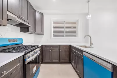418 11th St #Floor 3, Union City, NJ 07087 - Photo 8