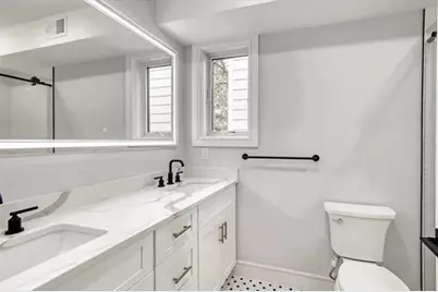 108 Oak St #2, Jersey City, NJ 07305 - Photo 10