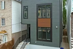 108 Oak St, Jersey City, NJ 07305 - Photo 2