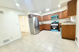 588 Avenue A, Bayonne, NJ 07002 - Photo 12