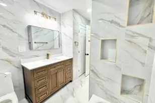 588 Avenue A, Bayonne, NJ 07002 - Photo 18