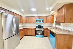 588 Avenue A, Bayonne, NJ 07002 - Photo 10