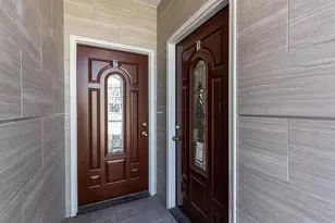 69 Hutton St, Jersey City, NJ 07307 - Photo 2