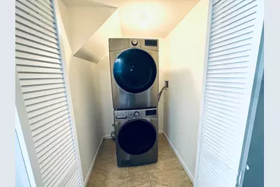 69 Hutton St #1, Jersey City, NJ 07307 - Photo 6
