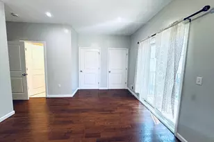 69 Hutton St, Jersey City, NJ 07307 - Photo 12