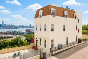 5 Oak St, Weehawken, NJ 07086 - Photo 22