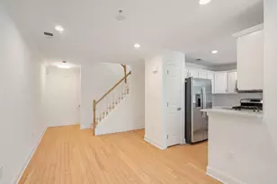 131 Abbie Ct, Guttenberg, NJ 07093 - Photo 6